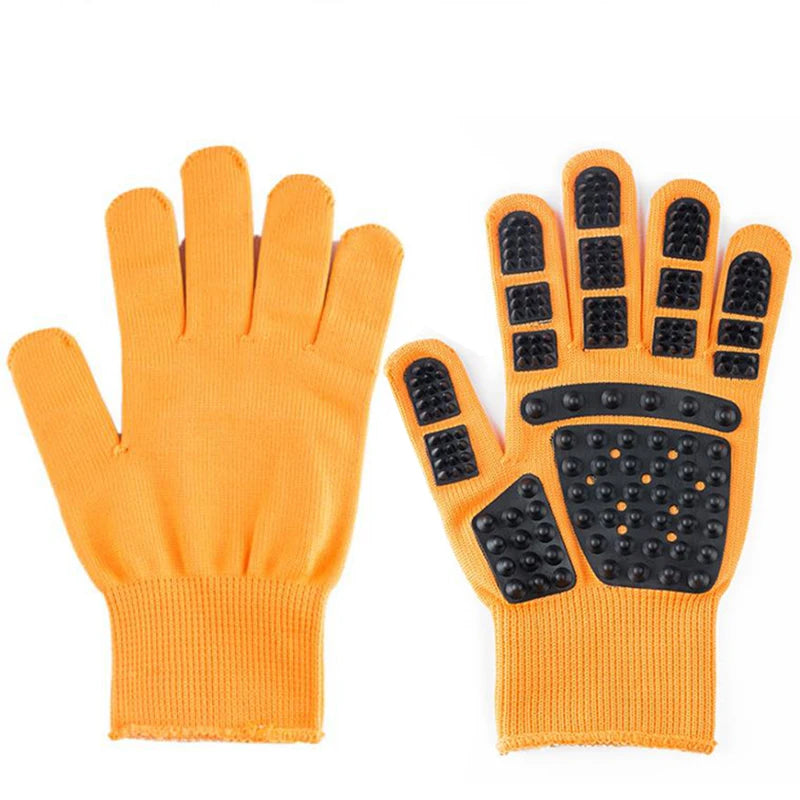 Pet Deshedding Grooming Glove
